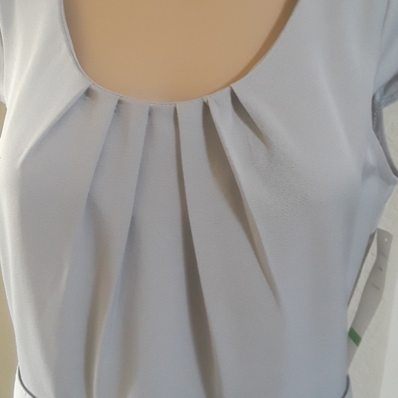 Dress - Picture 6 of 6